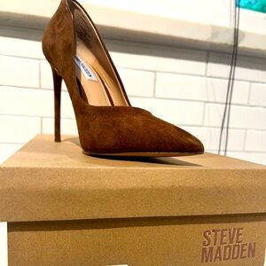 Vala brown suede pump 7